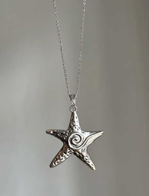Vintage Star necklace ✨